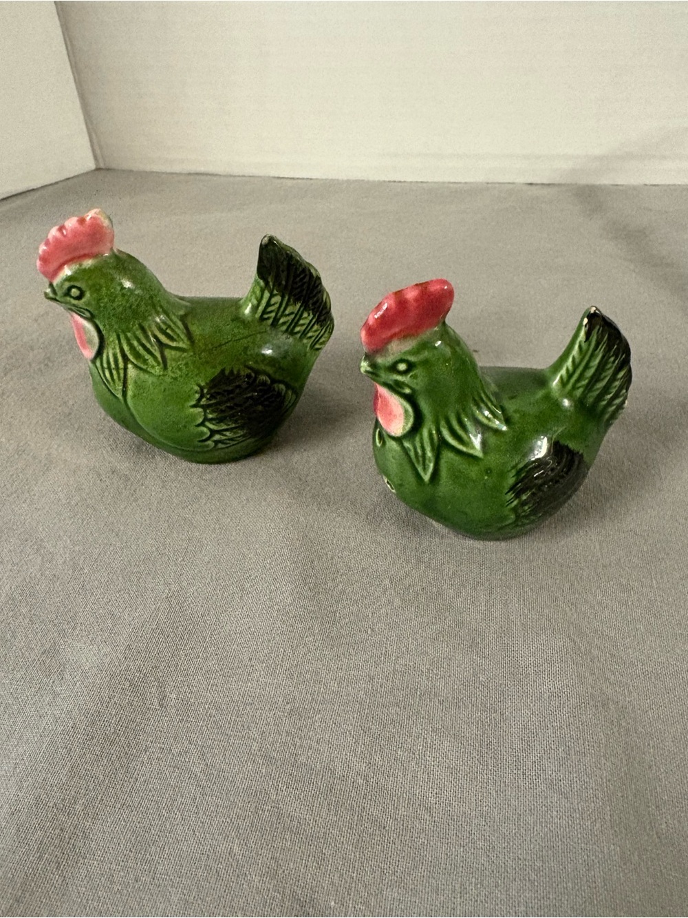 Vintage Green Ceramic Rooster Salt and Pepper Shaker Set